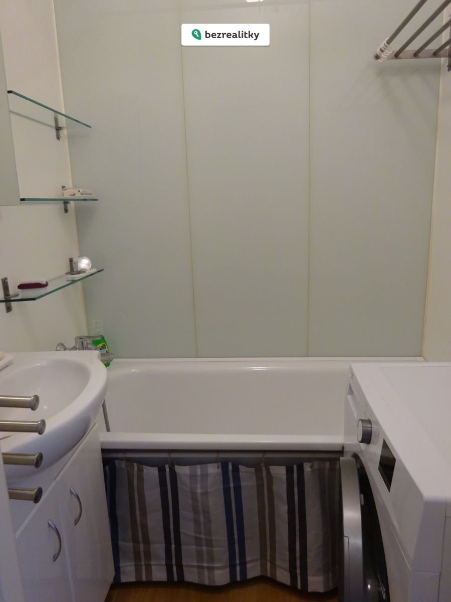 1757512650-uxszbaqlxv-7