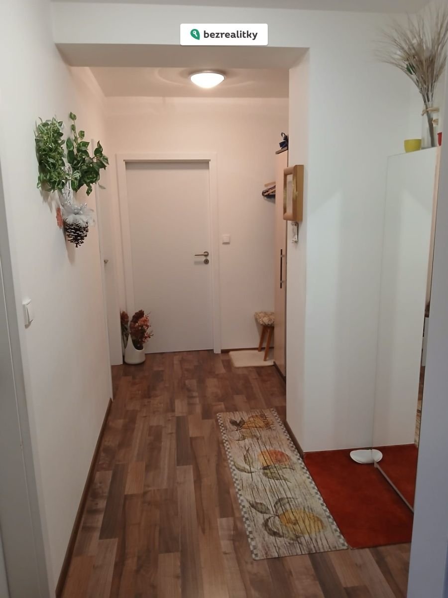 1771607966-nivycmkxus-byt-3kk-mal-c3-bd-chlumsk-c3-a1-288-29