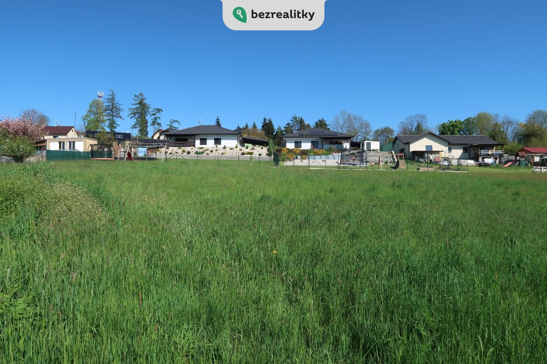 1748473081-awalfabnzm-sousede-nahore