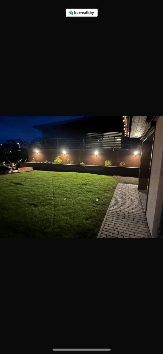 1759488417-tpxsvrbgss-img-6052