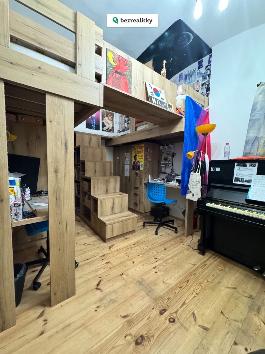 1764884361-okikjrvife-d-c4-9btsk-c3-a9-pokoj-s-patrem-na-span-c3-ad