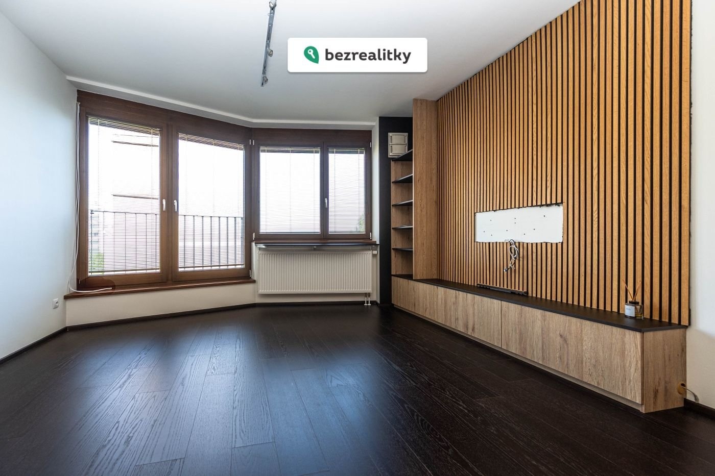 1774015749-iuqwznluep-mh7-9472