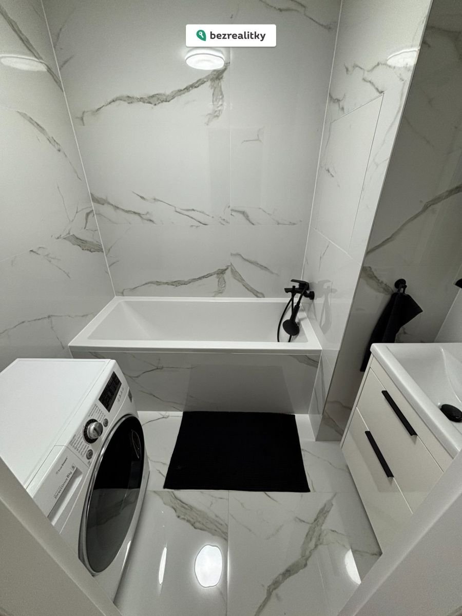 1773484944-xiklwoebda-8