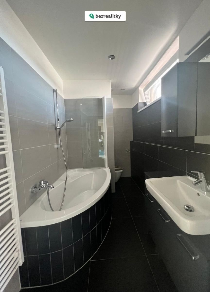 1763475184-vejoeuddey-d6f53904-473b-43ab-afea-fed9