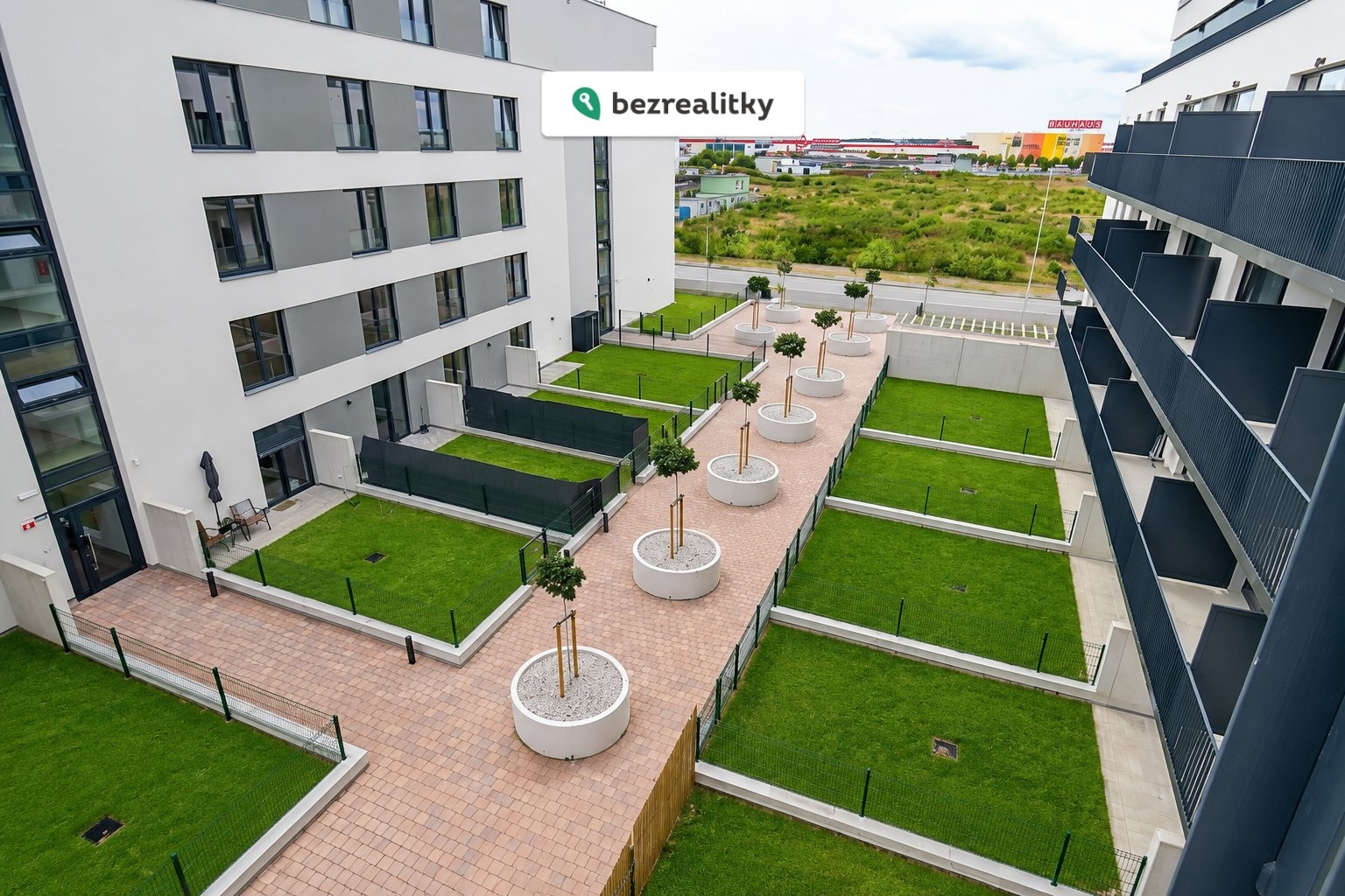 1787406641-rbsqutytjp-triangl-park-pohled-z-balkonu
