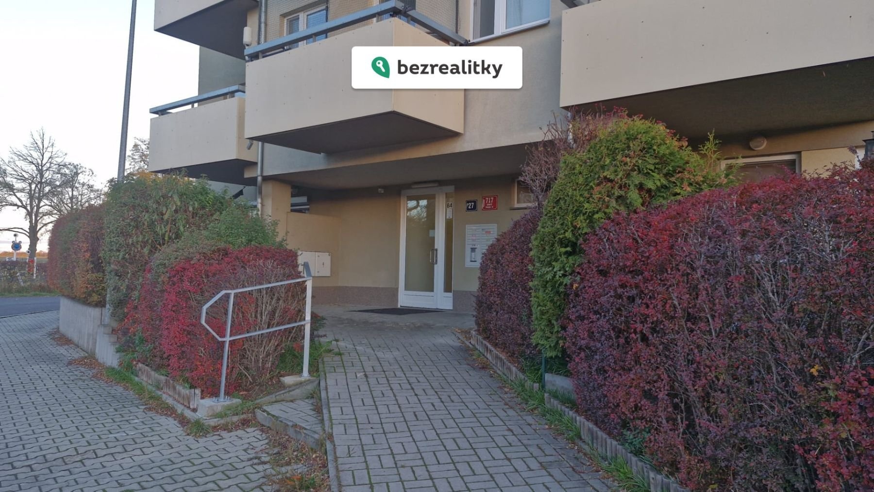 1776078147-wmcjcxzaym-vchod