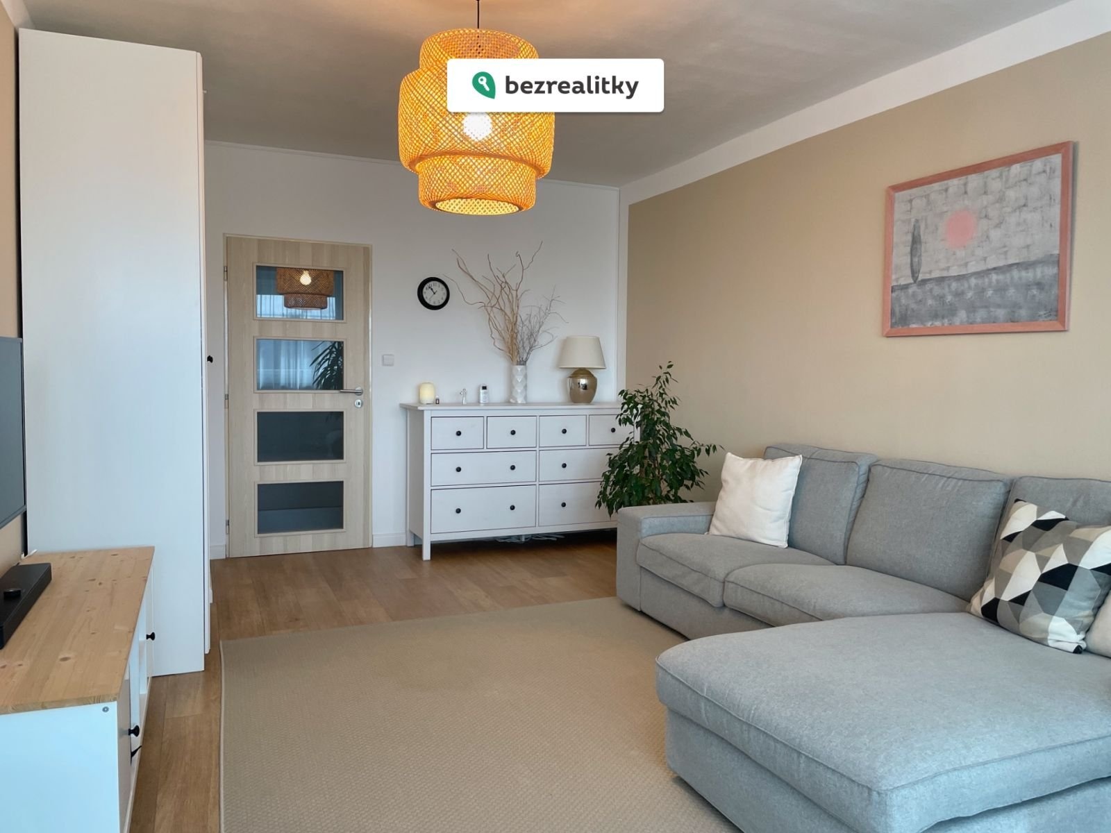 1764157030-fenhcuvzqm-img-6607