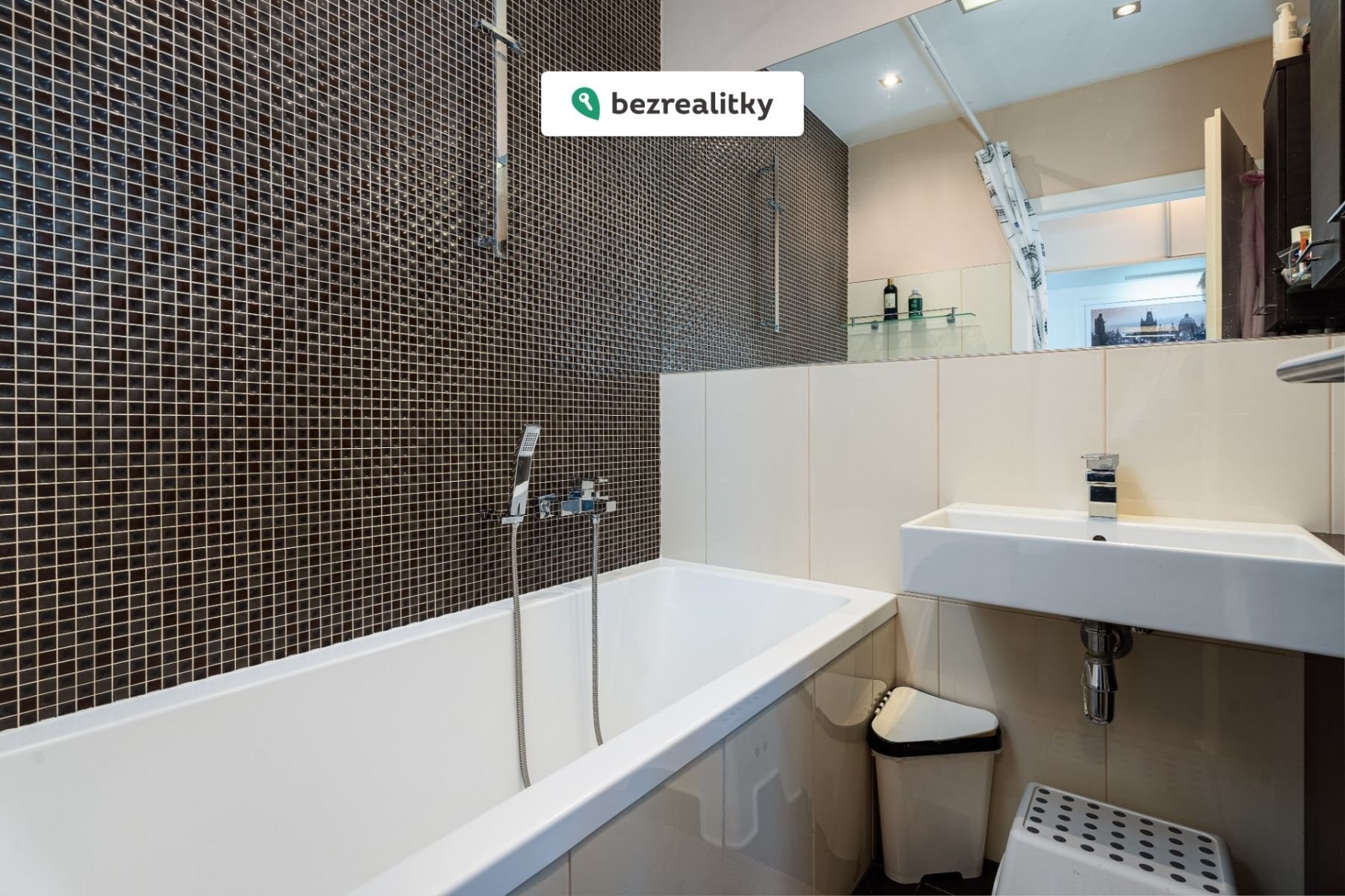 1775732269-qhlznobqfv-74a06178-edit