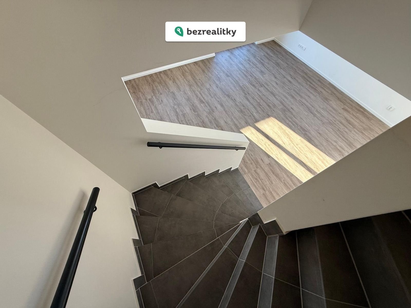 1771844444-oencouwfkv-img-1834-ts1771844495ts