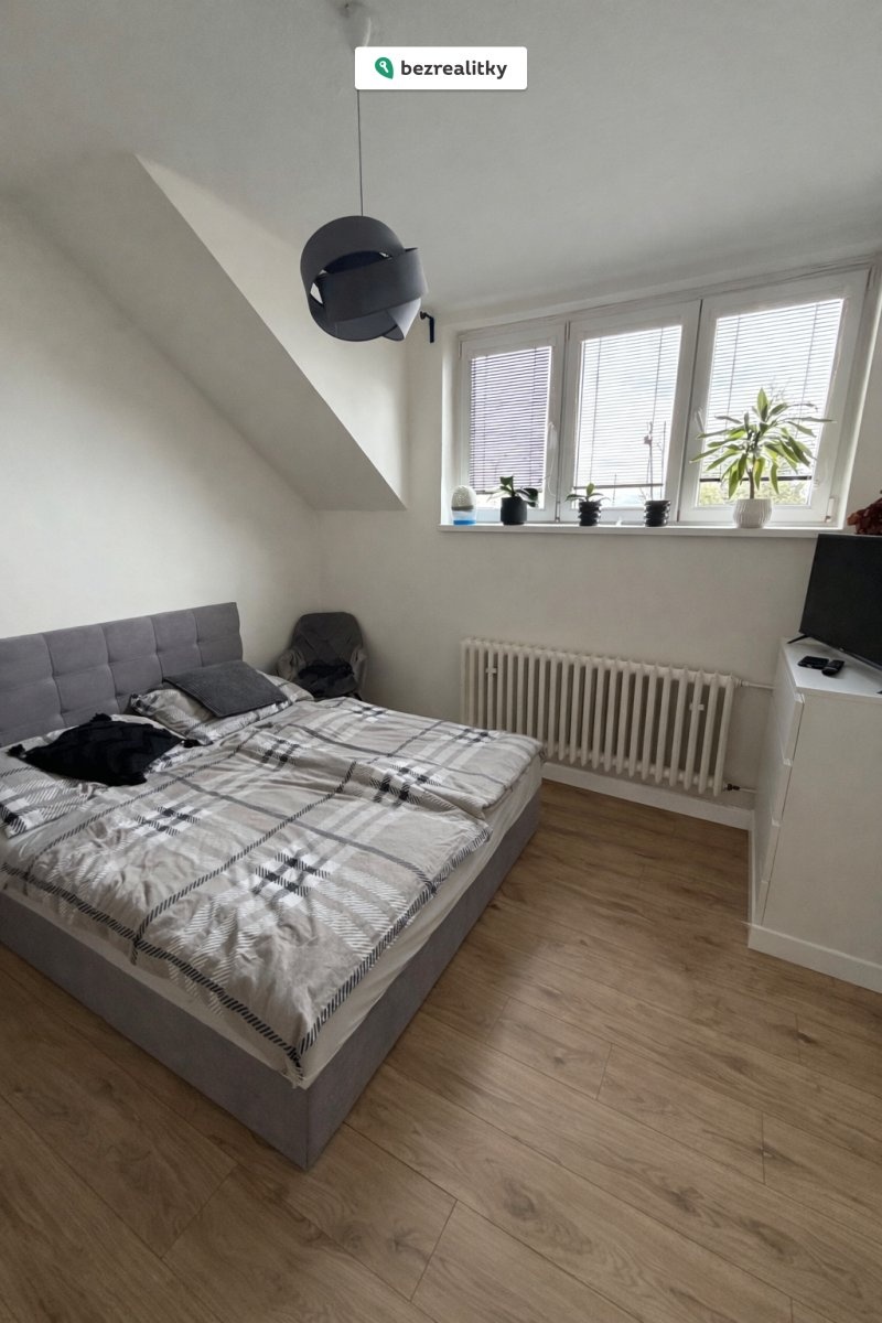 1773577270-mnqmrnkquu-img-1301