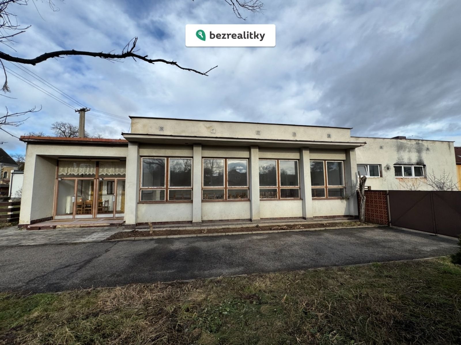 1775755561-aesnrdebqz-img-9757