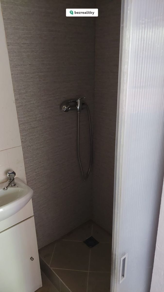 1750628704-wxcabqsmuh-11sprchac