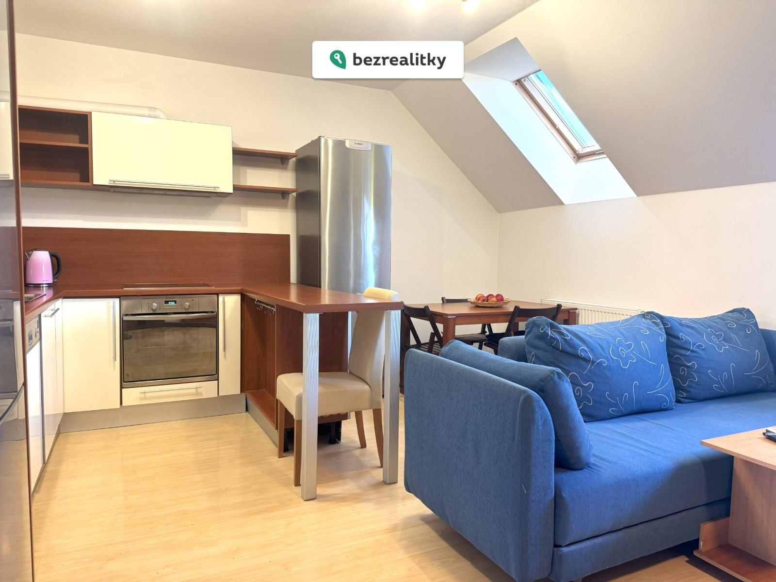 1762618245-oeqizrhwot-4c