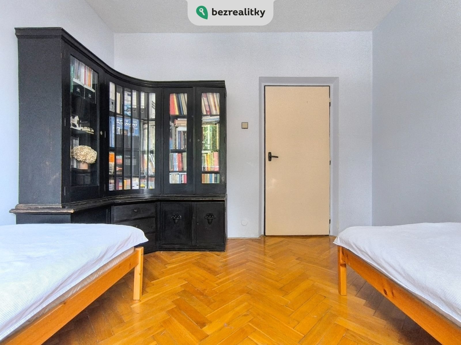 1749714353-hebocnhrls-pokoj-3