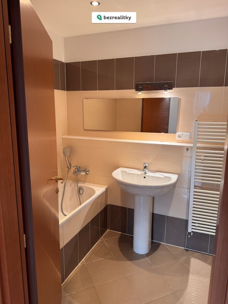 1774396266-mcnxlnjxww-img-4719