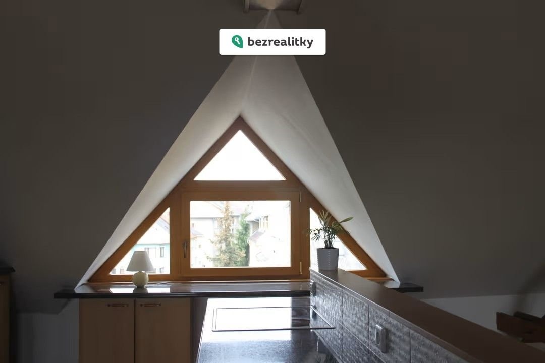 1772821126-mxzkuoeqvs-kuchyn-okno