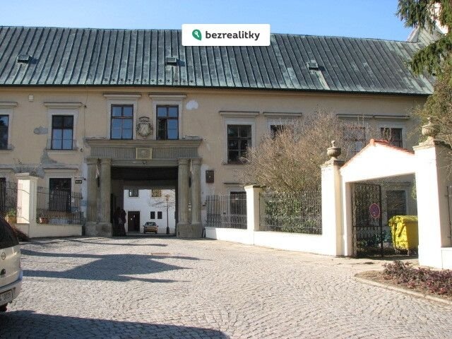 1756994327-12-zamek