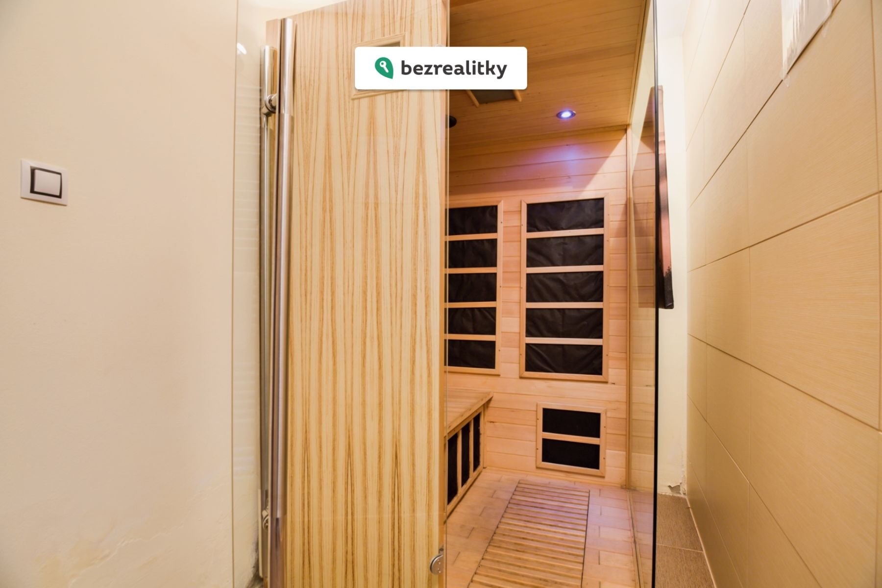 1732459370-ruyzodctwz-sauna