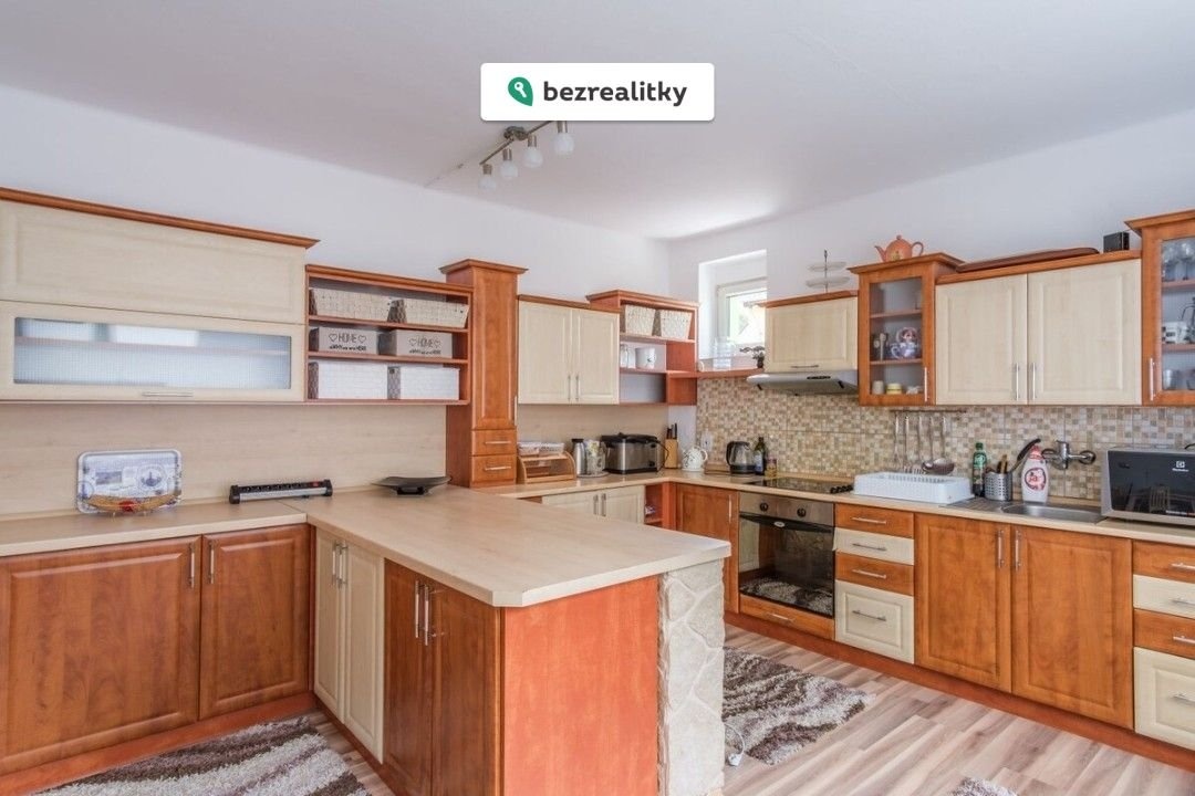 1755516331-lqifgtsqfp-1000094287