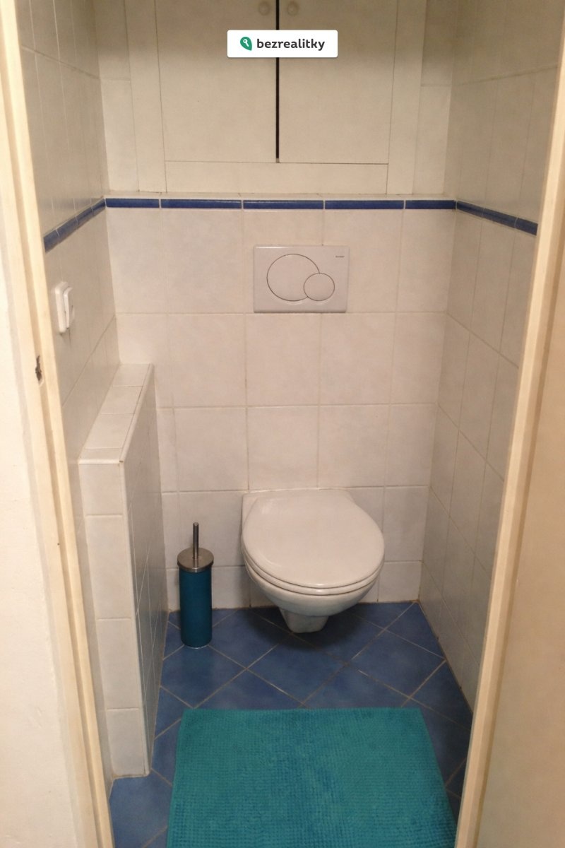 1774290166-utgfmkezpv-zachod