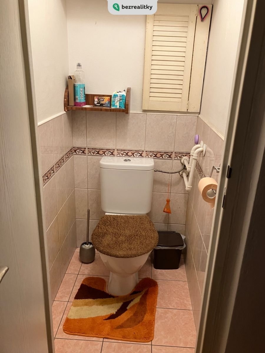 1742751132-hxjgqaevln-img-9156