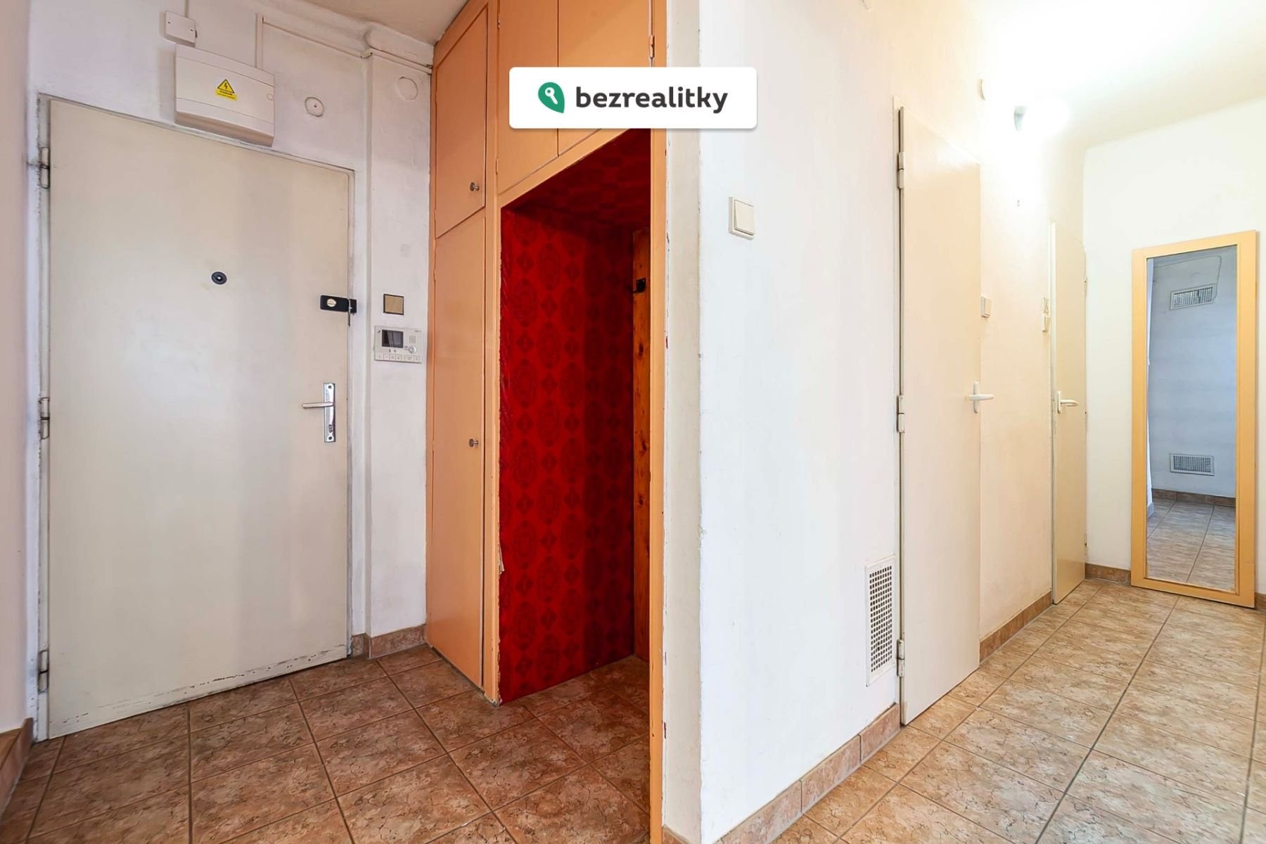 1763546087-vpsvpbwlov-img-019