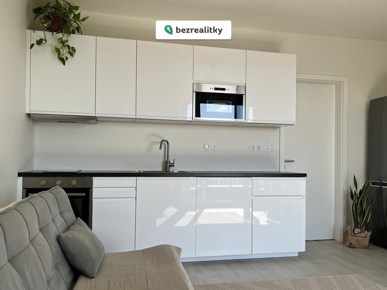 1775742046-inpjjynqof-f2