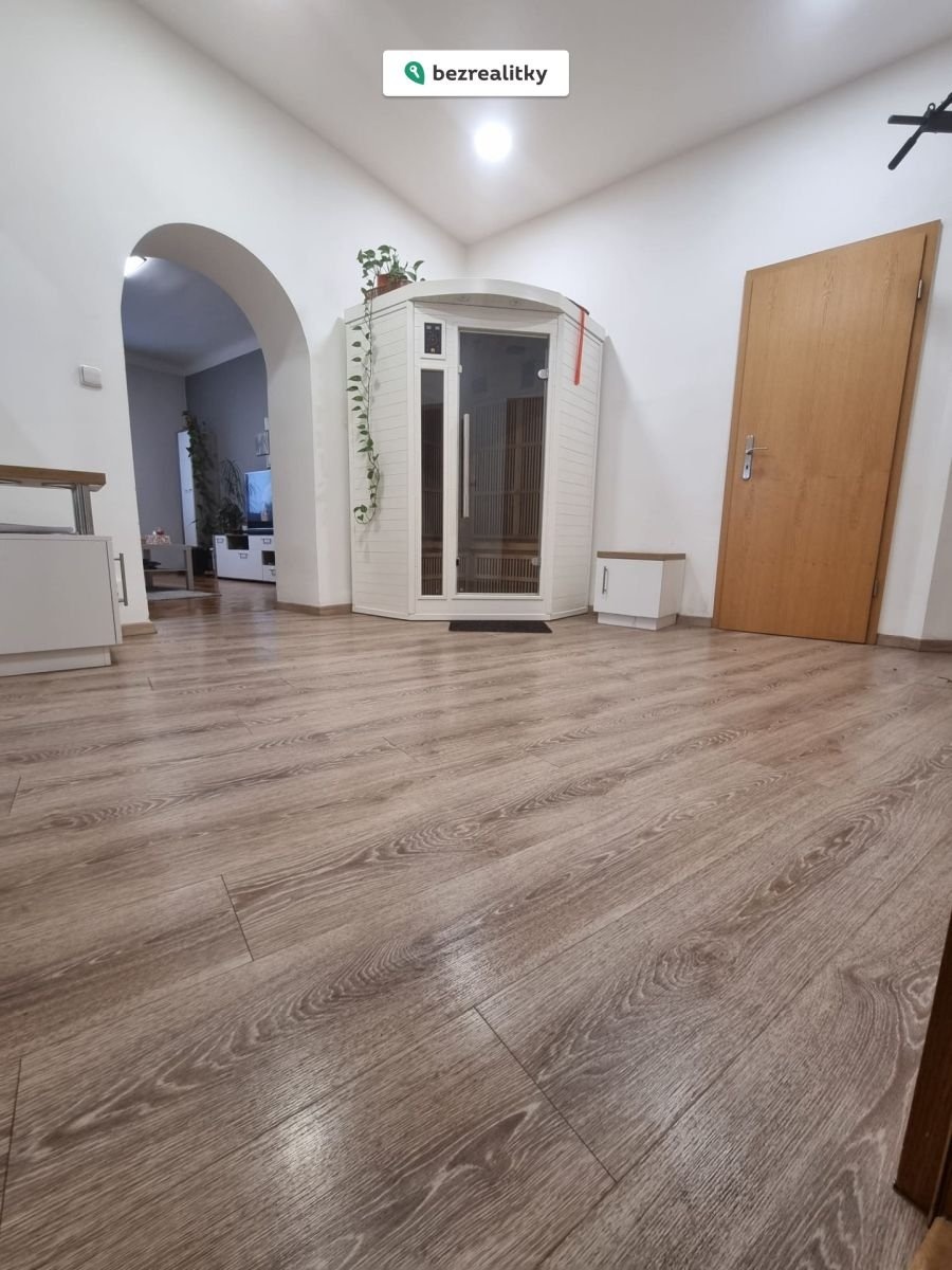 1770567078-envmafyubs-whatsapp-image-2026-02-08-at-16-46-24-284-29