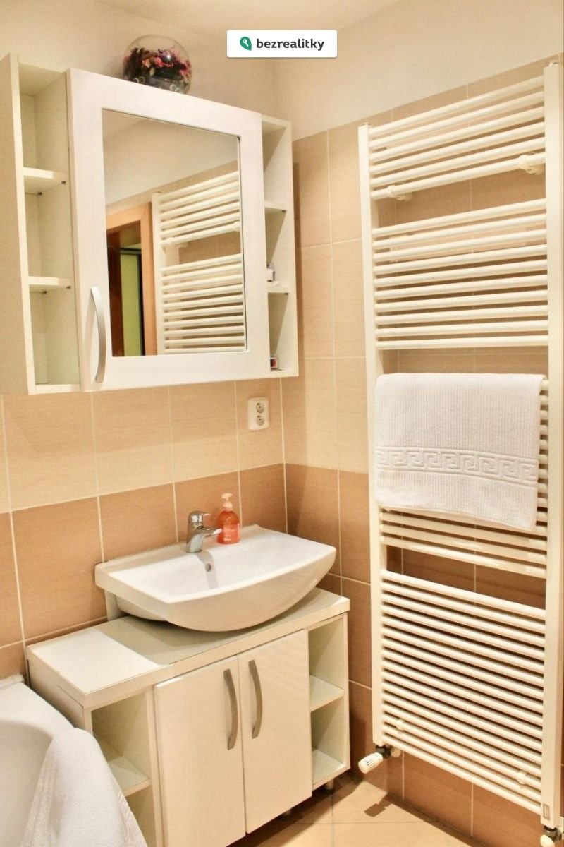 1763826615-aggxdkgrko-img-20241030-160507-382