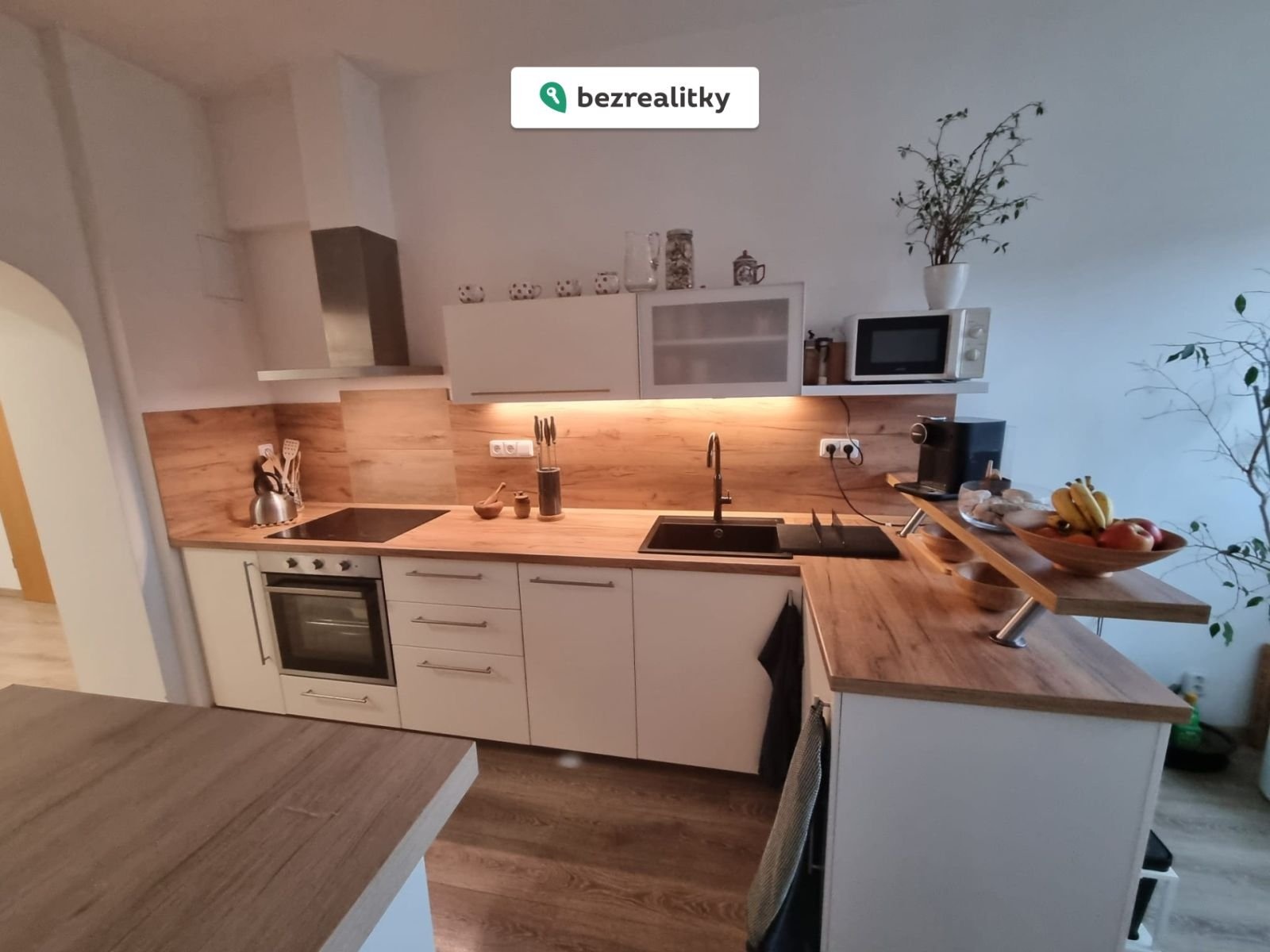 1770567078-npvwrwqlnn-whatsapp-image-2026-02-08-at-16-46-25-283-29