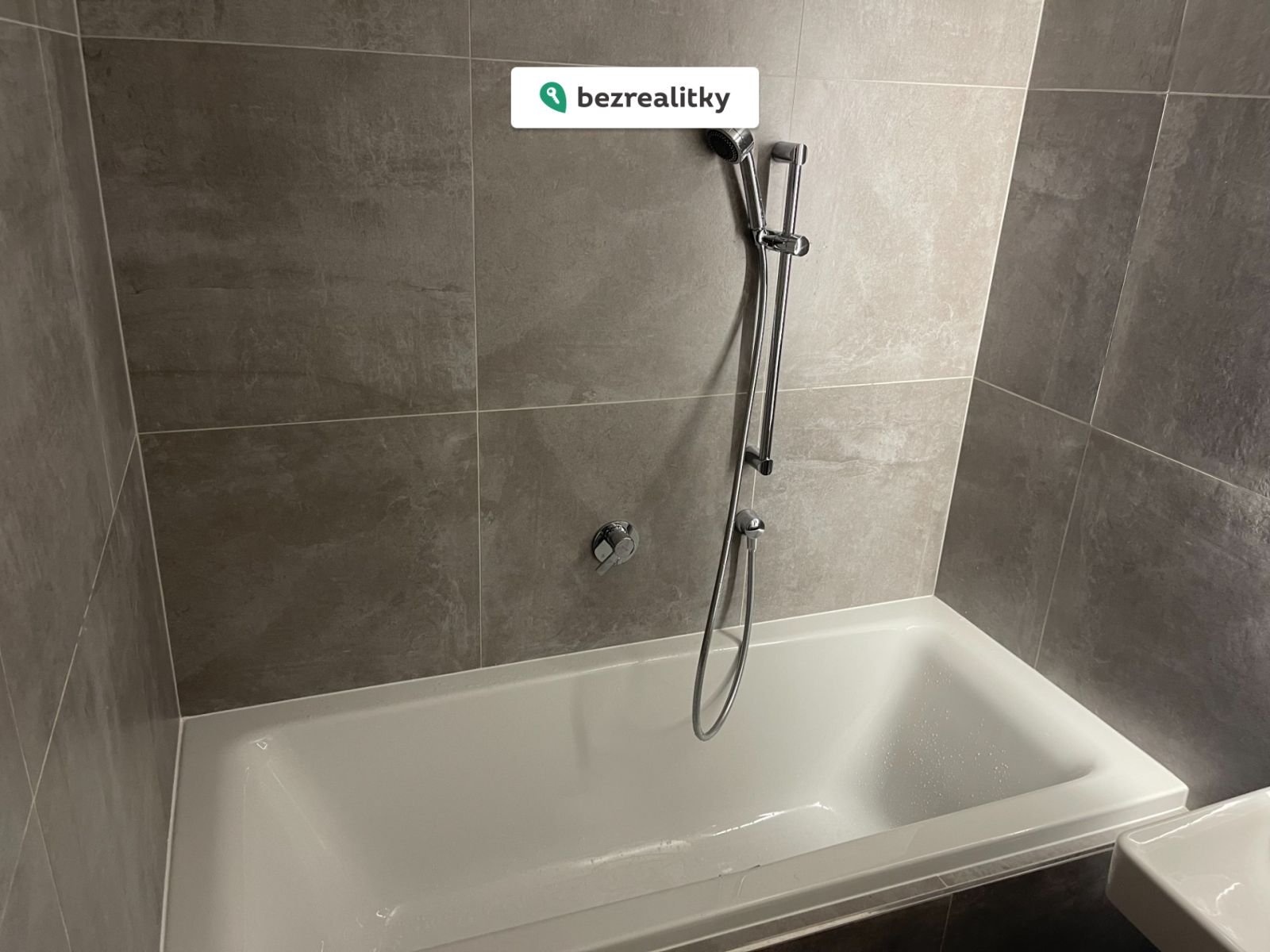 1773234469-ojkkuzjrdb-img-4986