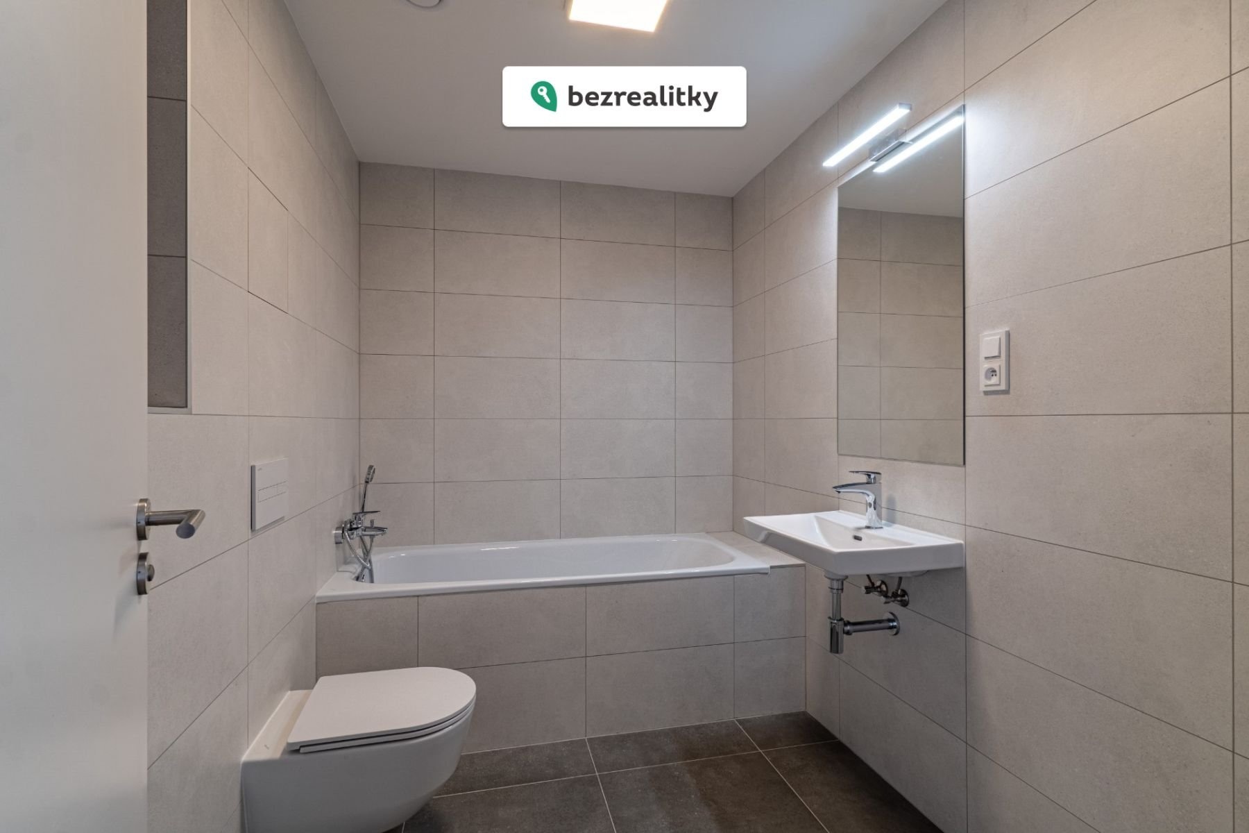 1771425543-qjtesywbjt-08