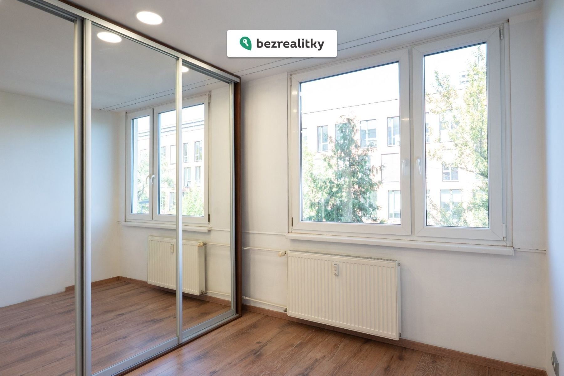 1760388543-mobknspzjl-a9202337