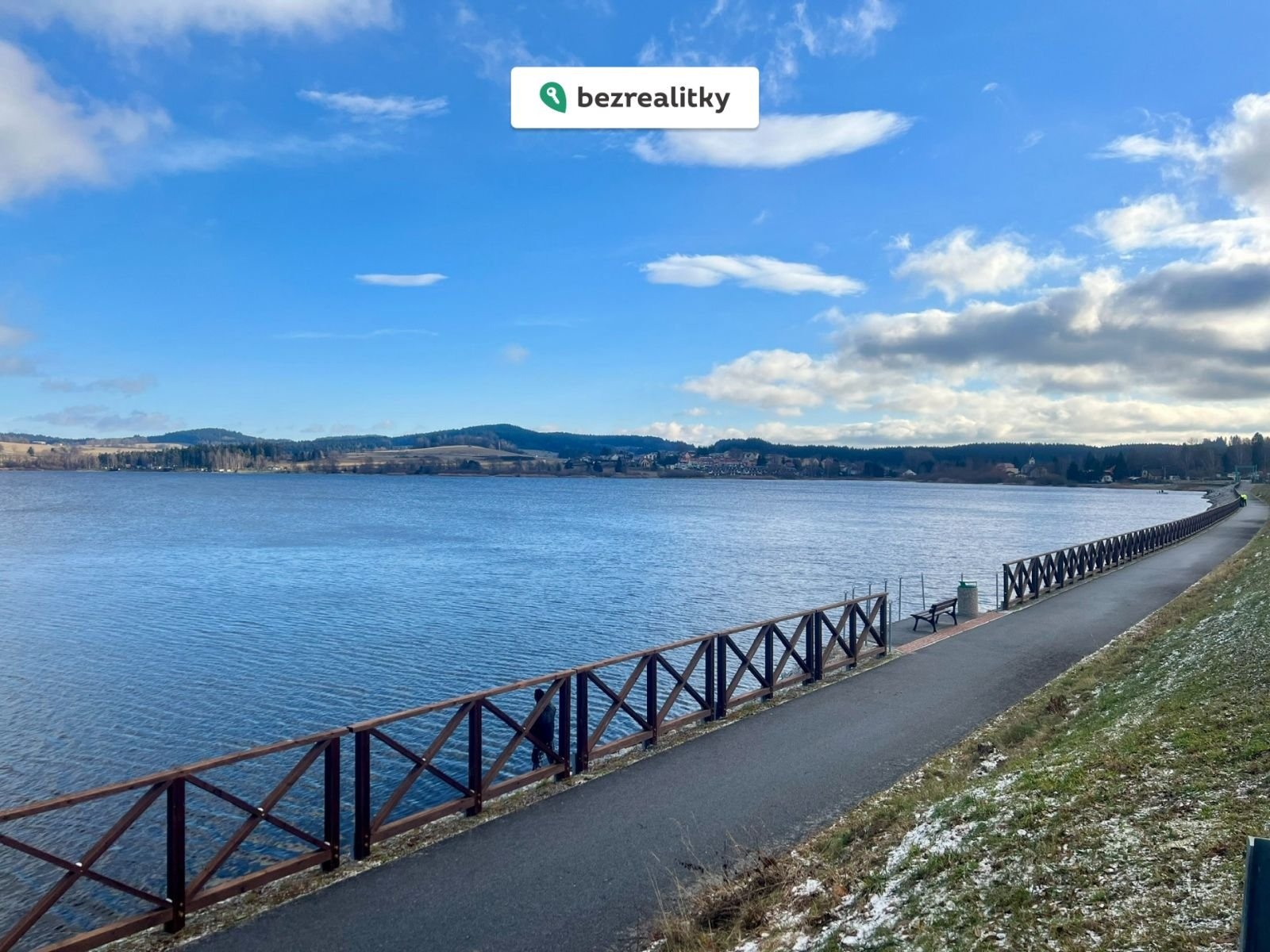 1762378928-unwoxpoefb-img-9698