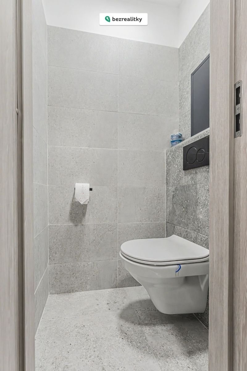 1776080914-uqlwqykfsr-foto-033