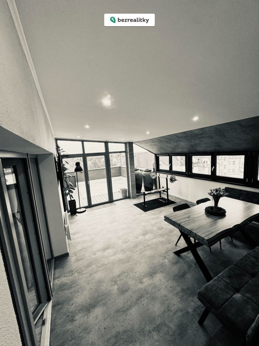 1762440358-vqtufqzzhd-unnamed-285-29