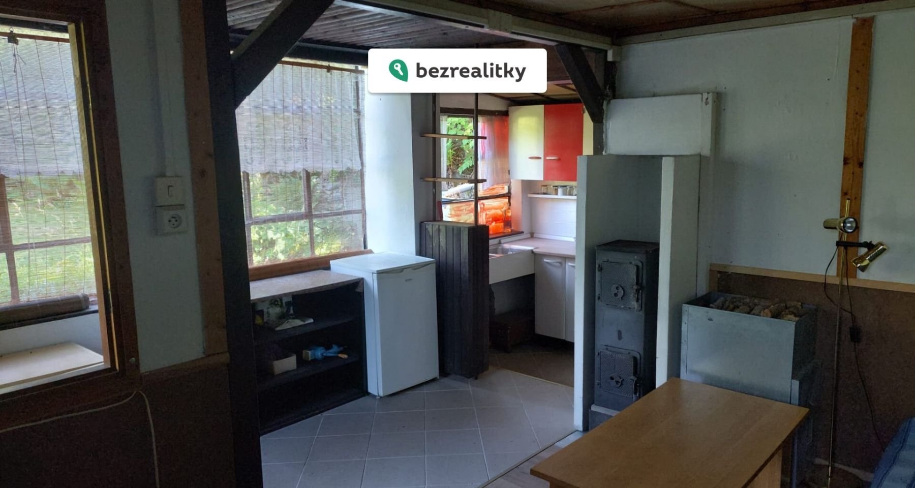 1750628606-ylguzudfky-06pohleddokuchyne