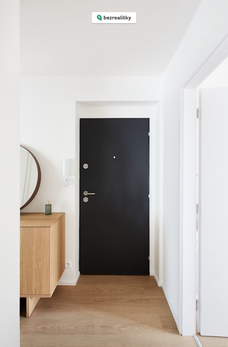 1775138472-ttnfljfwnq-svojsovicka46871