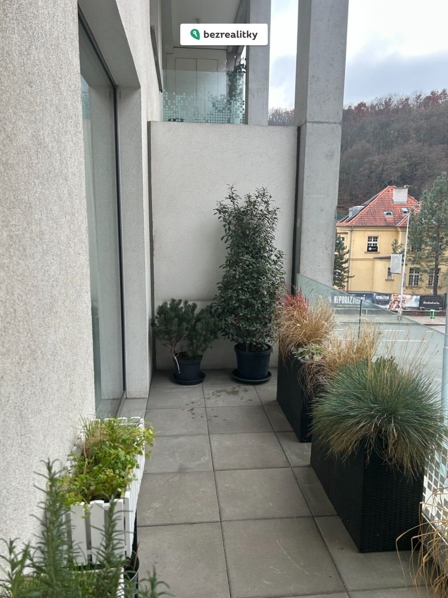 1763315372-balnqiwhol-img-5480