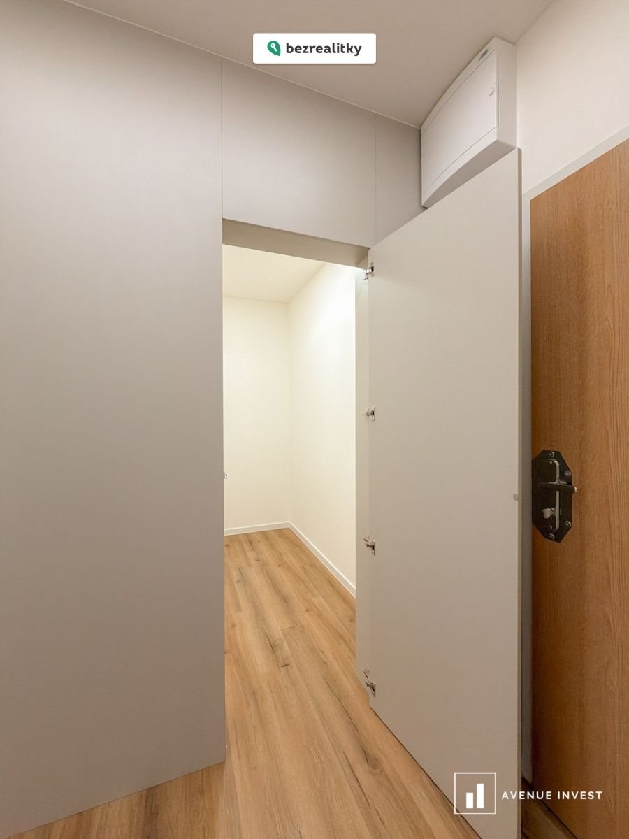 1770627596-wvzxhgbjsd-10