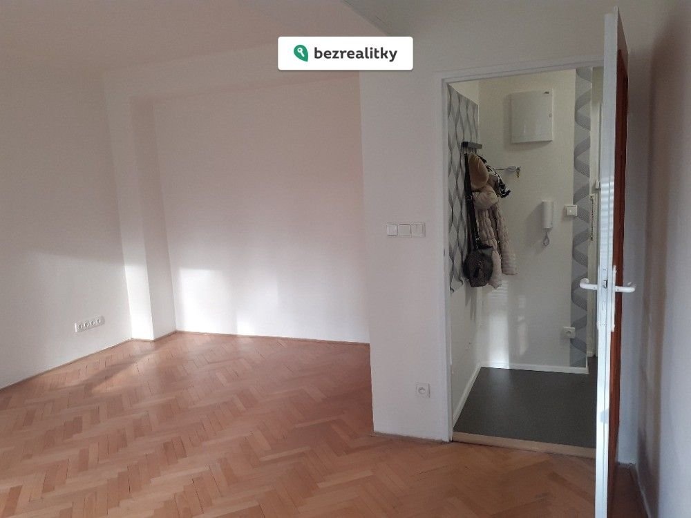 1760903634-emlgxgczgp-20200309-161904