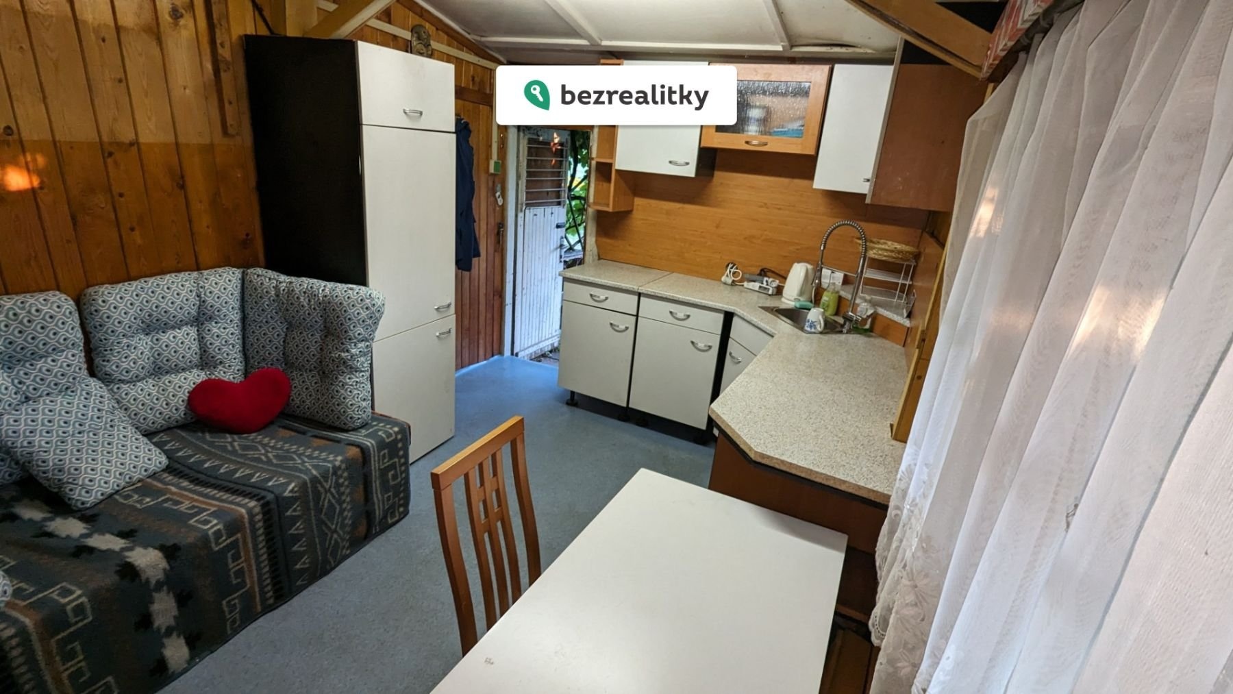 1773098959-erkuttajok-02-chatka-uvnit-c5-99