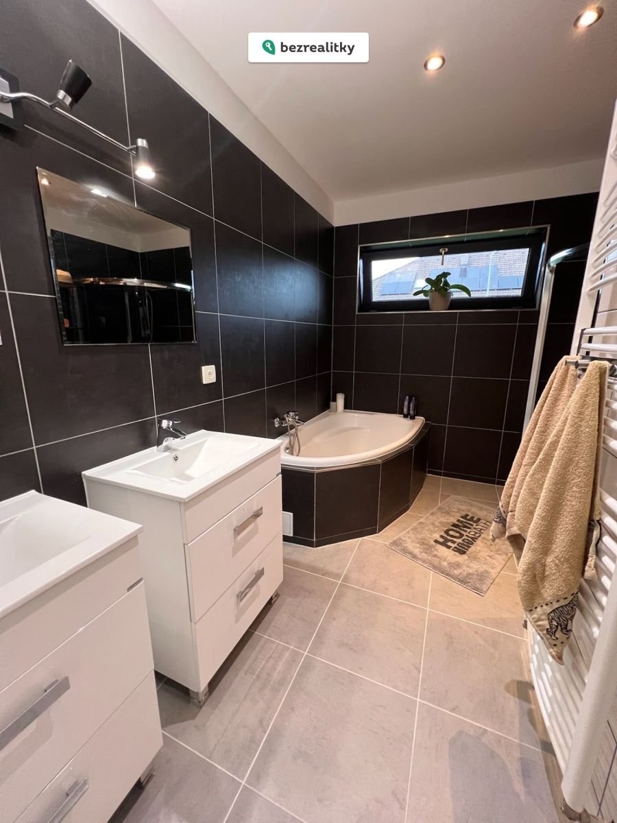 1771864637-fbppazcujn-img-0205