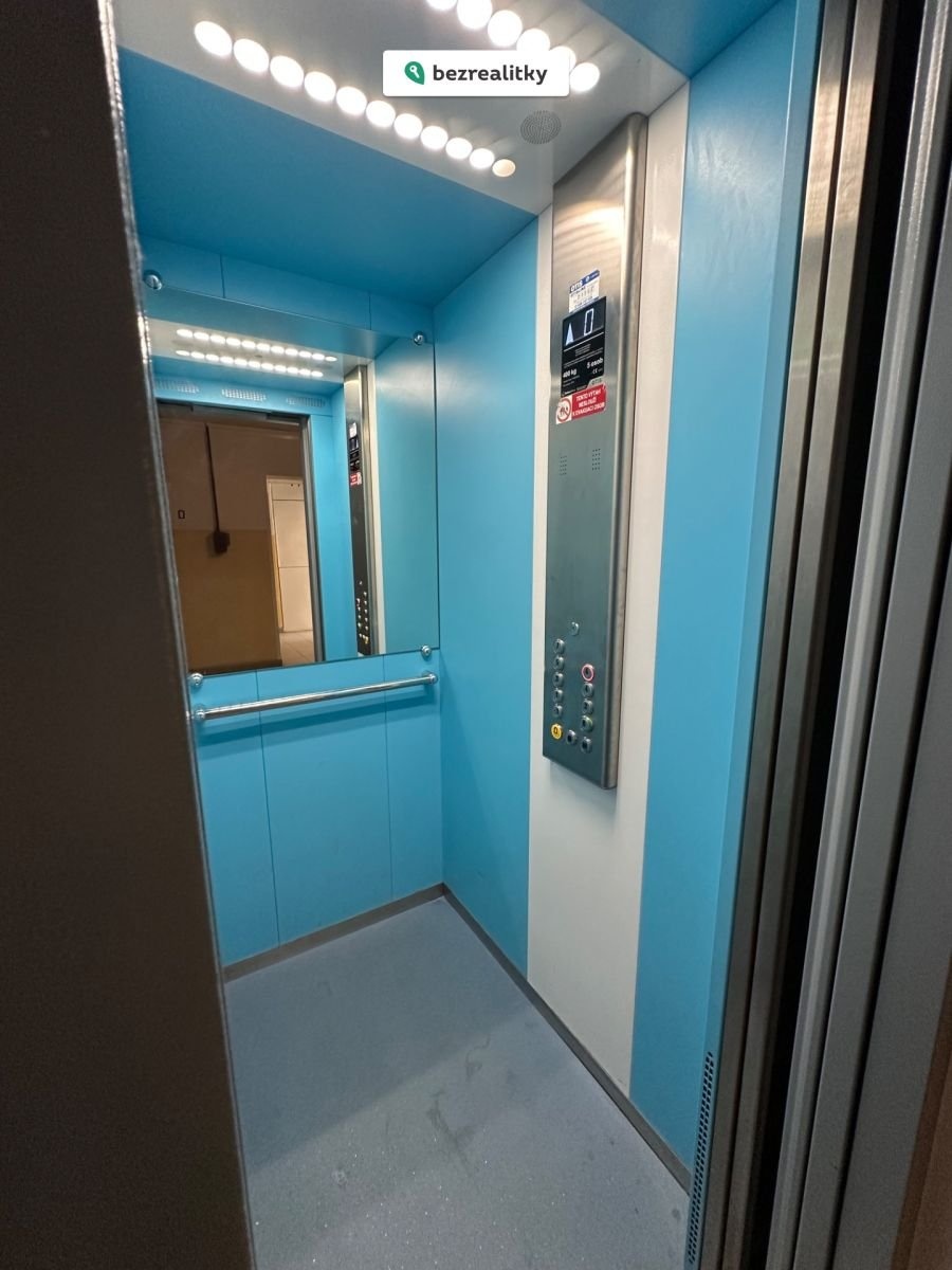 1762076616-zyzmpspppu-img-9557