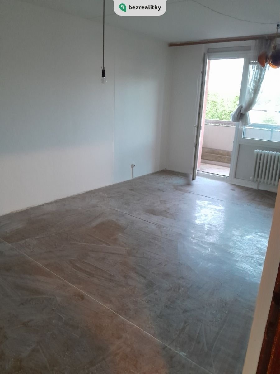 1748978626-kzahihdnng-4-pokoj-s-balkonem