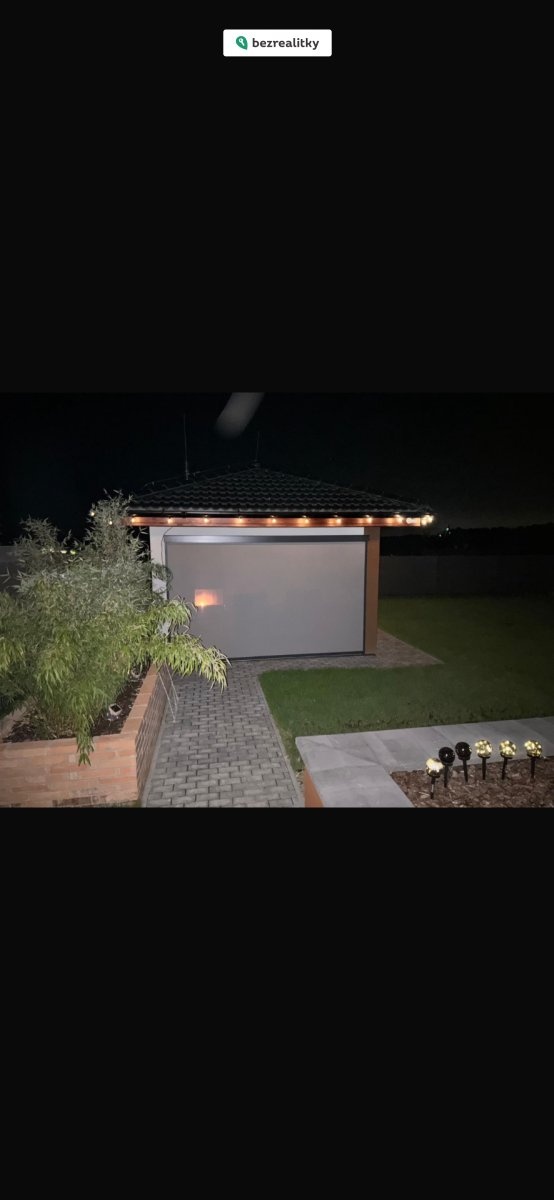 1759488381-bbaxgbsgtn-img-6059