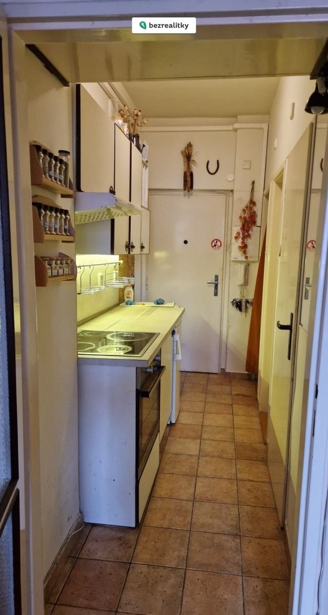 1761937740-uirmzsgnly-1000034595