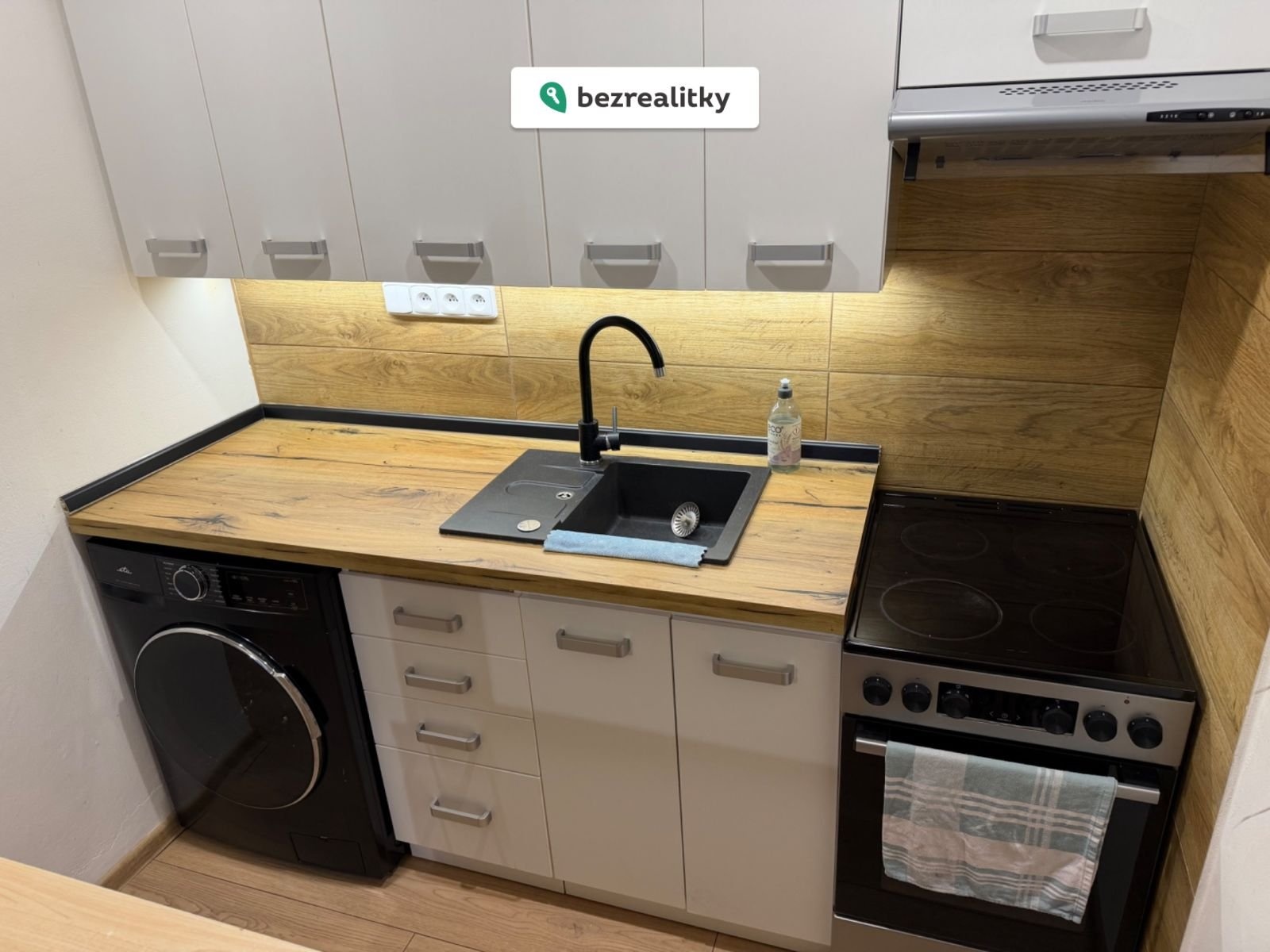 1775936490-ggeseaxuuv-tempimagekiw9jl