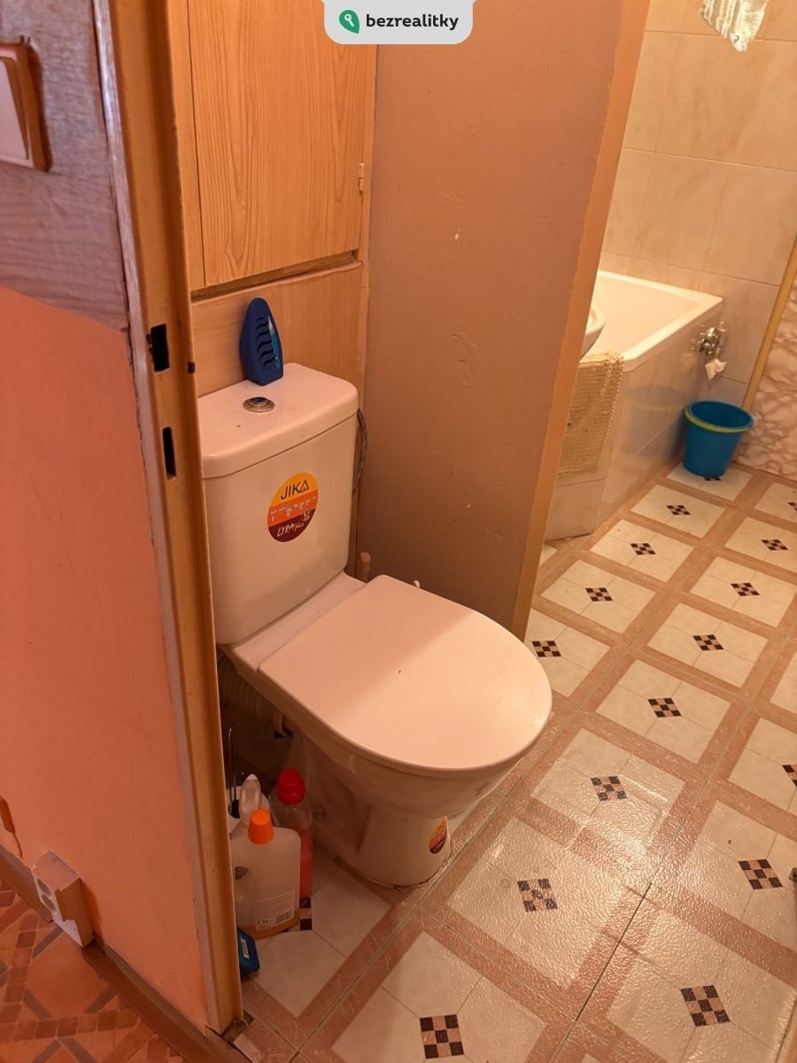 1746035860-ycowmcfwip-img-1281