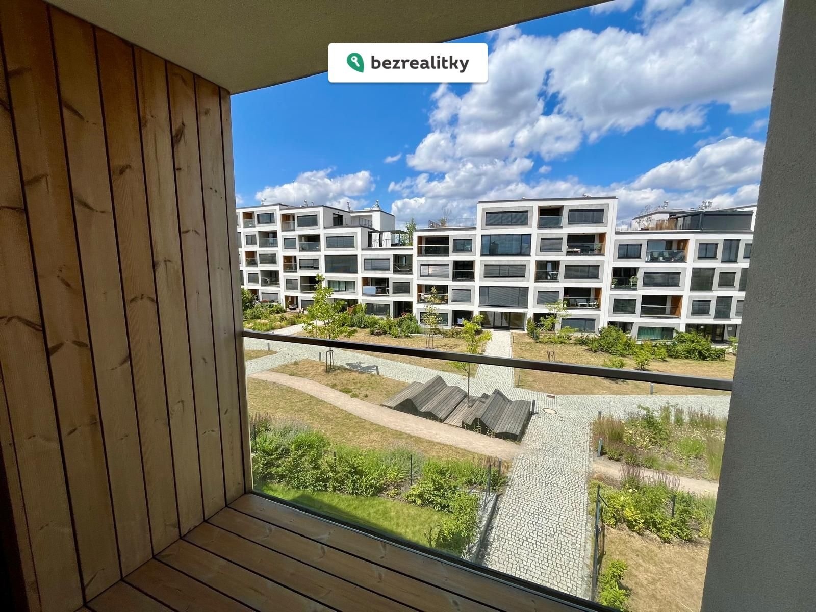1760188620-lnrqndkwxt-balkon